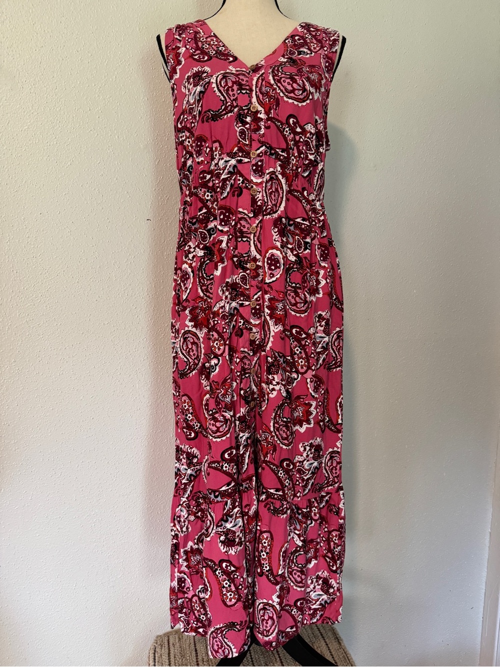 Westbound Size Medium Pink Paisley Sleeveless Maxi Dress Pockets Button Front